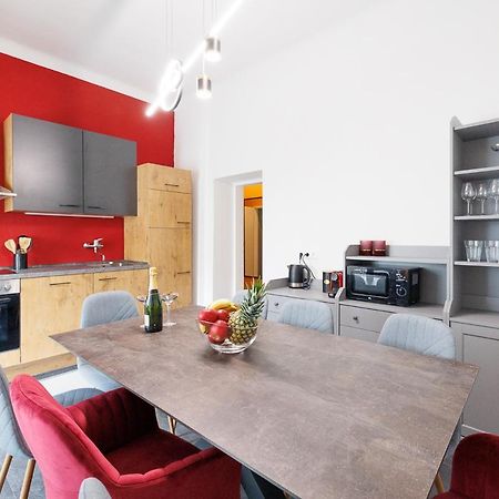 New Shalalaliving Vienna Spacious Home For Family & Friends מראה חיצוני תמונה