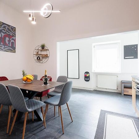 New Shalalaliving Vienna Spacious Home For Family & Friends מראה חיצוני תמונה