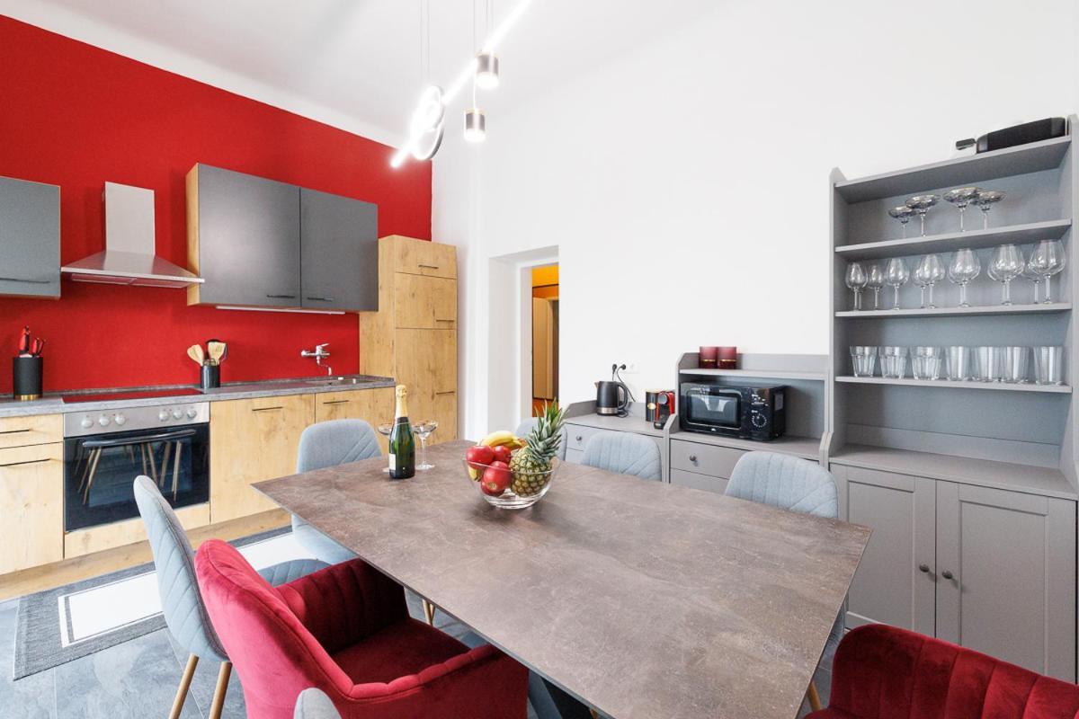 New Shalalaliving Vienna Spacious Home For Family & Friends מראה חיצוני תמונה